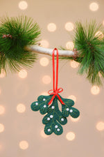 Spatulate Leaf Ornament